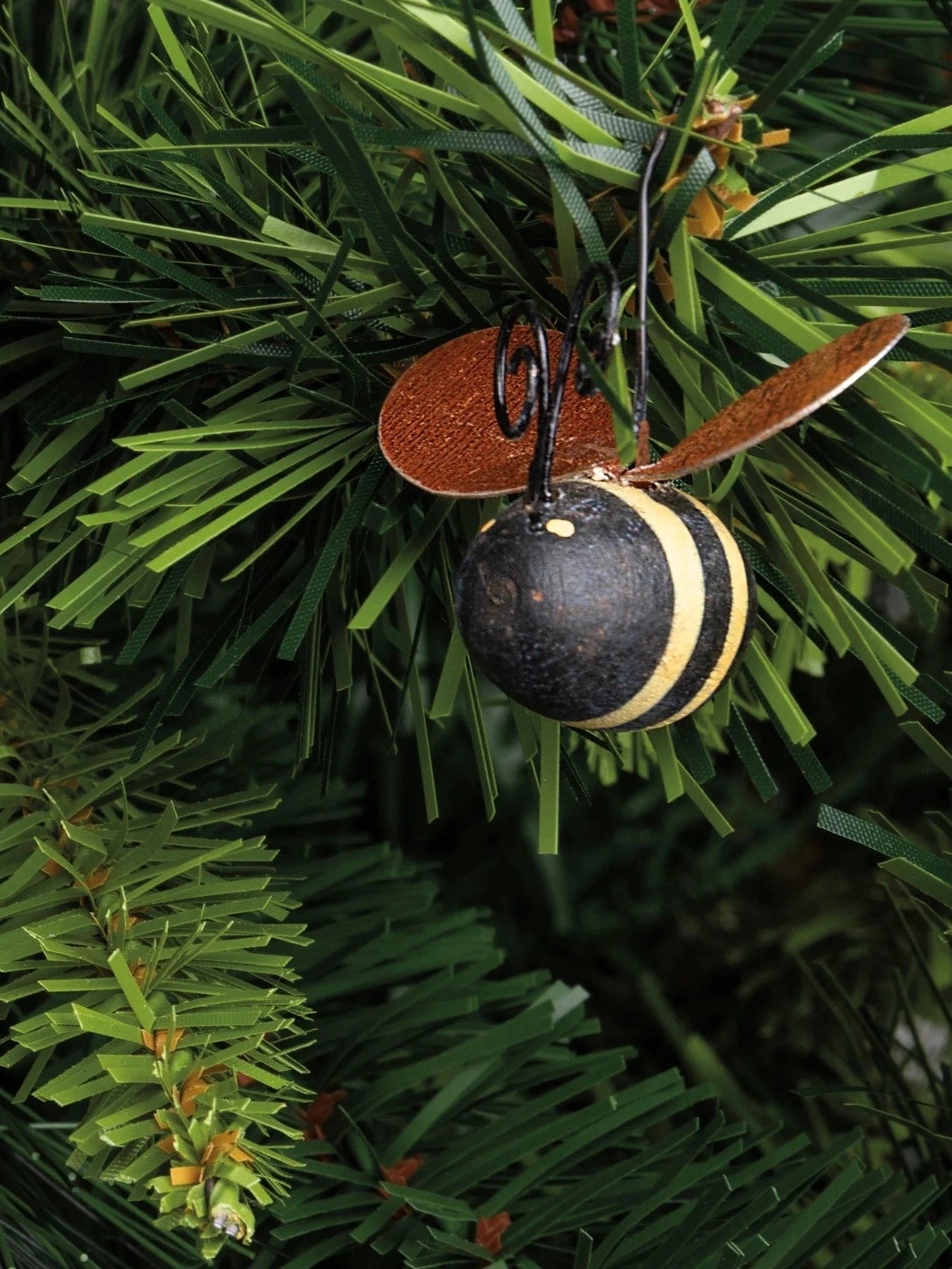 Bumble Bee Wood / Metal Hanging 1x1" 12161