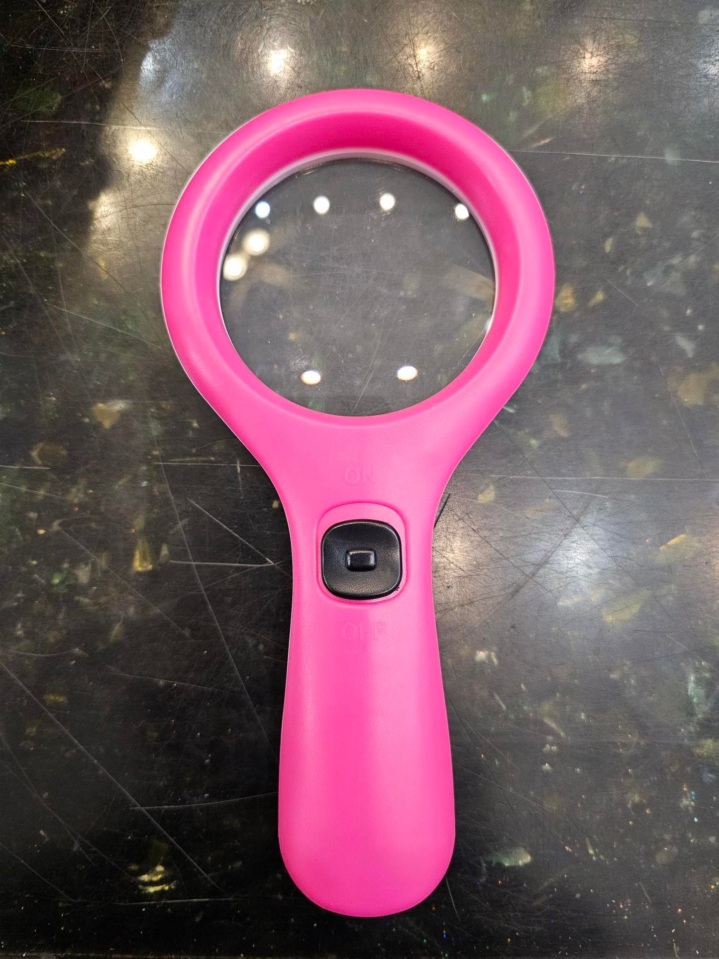 MODERN MONKEY LED MAGNIFIER