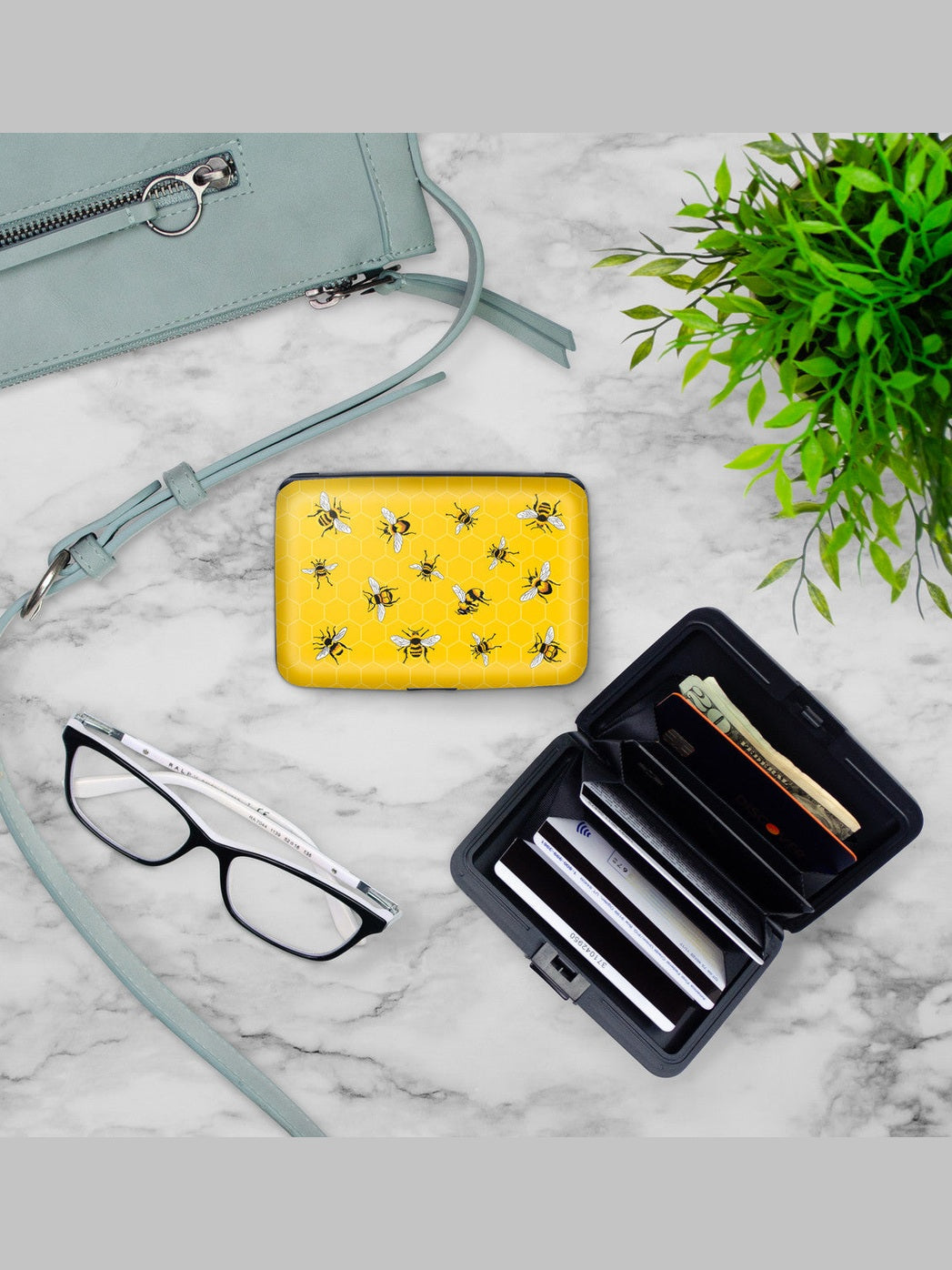 Armored Wallet Mary LAKE Bee's 71592