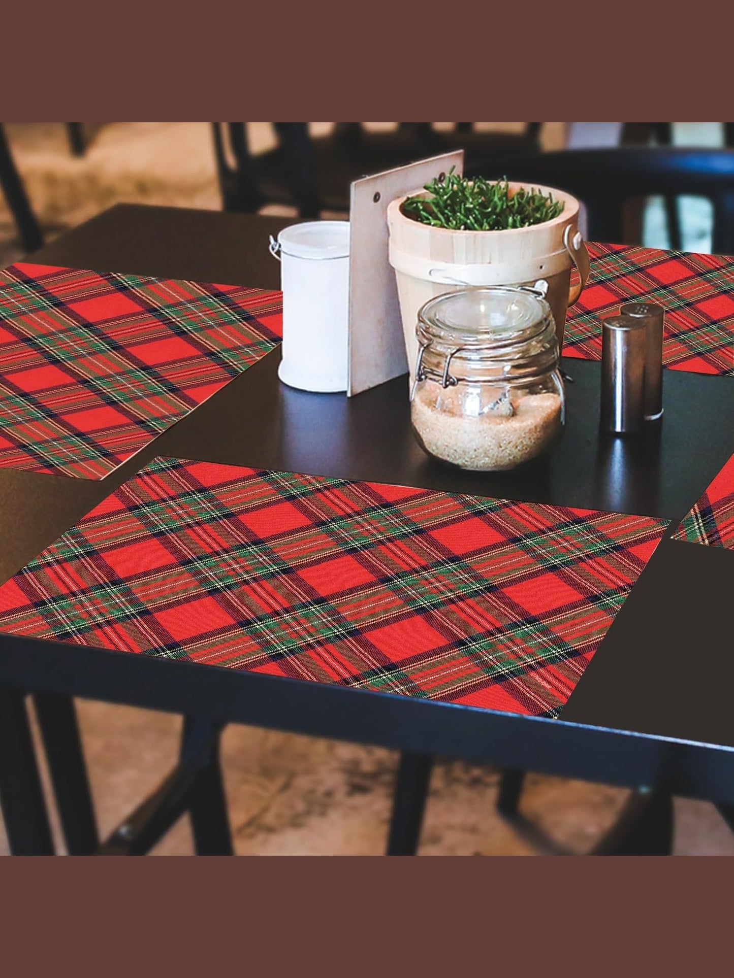 Paper Placemat Christmas Plaid 24Pc 11x17" 172-00264