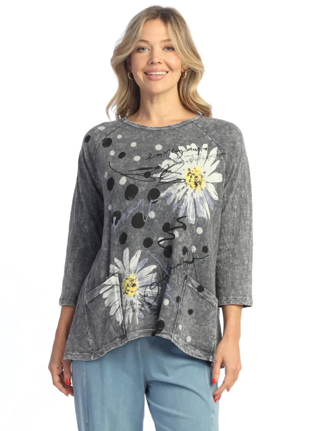 M12-2101 Retro 3/4 Sleeve 2 Pocket Tunic Top Midnight Flower Womens Top
