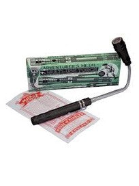 Flash Light Adventure Metal Multi Use Light/ Magnet With Flexible Head 010074