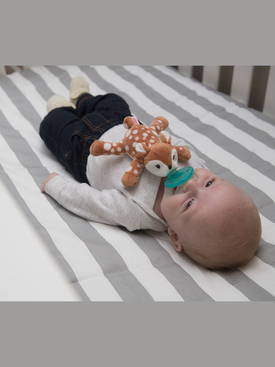 WubbaNub Pacifier Amber Fawn 43052