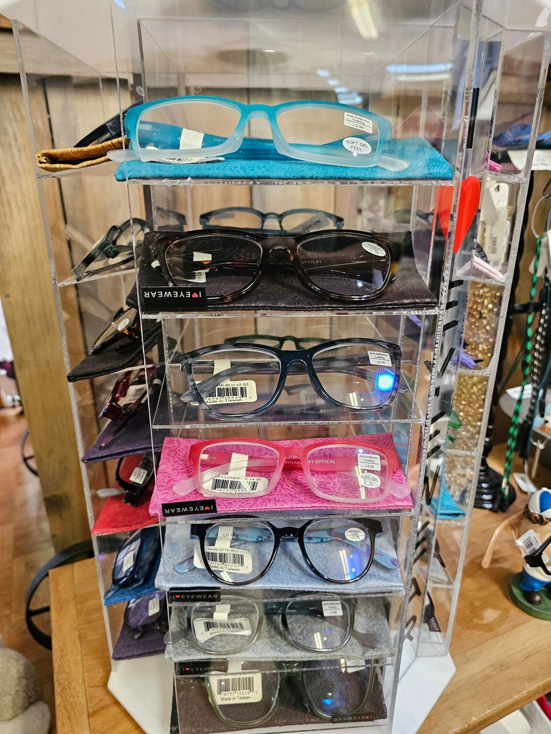 Readers for men and women