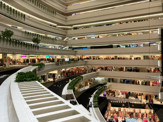 Fresh Finds from the Clothing Mart – New Styles of Clothing and Gift Are On the Way!