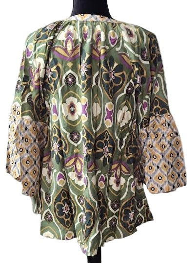 Top Pullover Green Floral Mix Puffy 3/4 Sleeve K1210