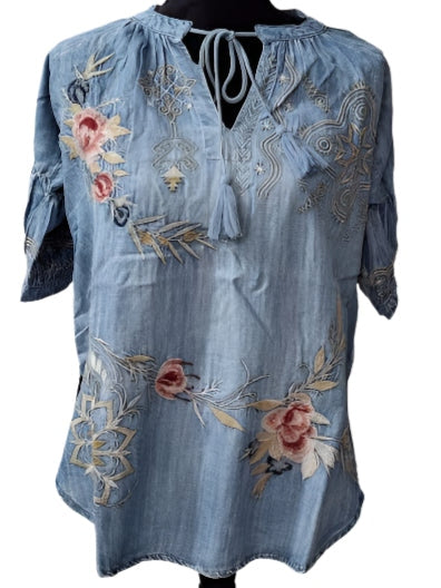 Blouse Aviva Pull Over Blue Embroidered Floral 1/2  Sleeve Women's Kyvk285