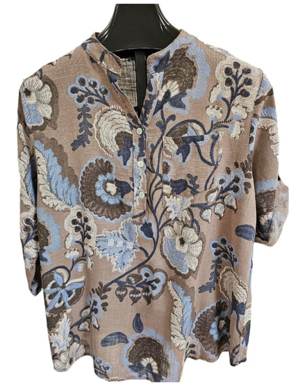 Top Pullover 3 Button 1Pocket Dark Tan/Blue Floral Women's One Size 4702