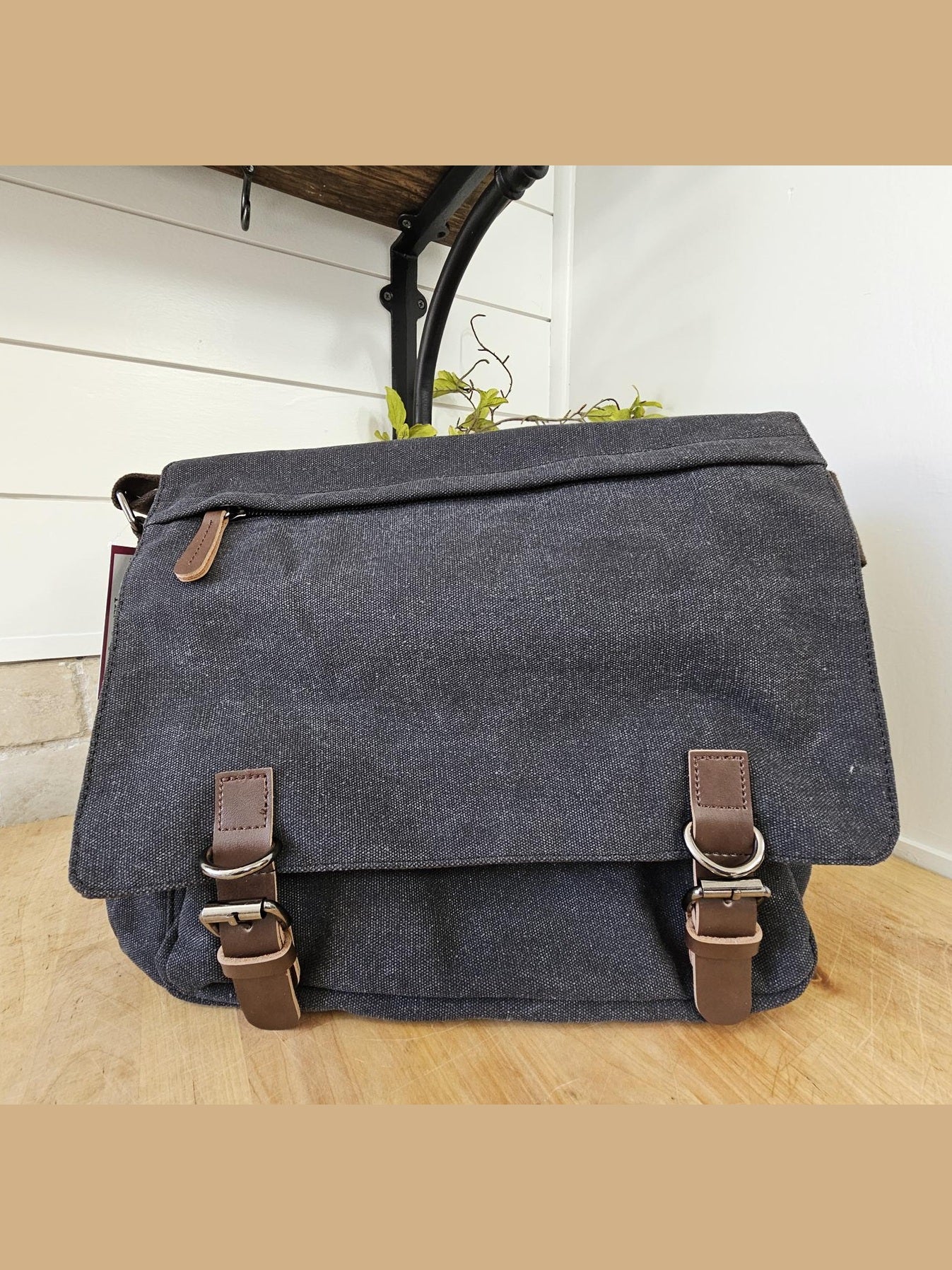 Messenger Bag  4 Colors Canvas / Leather GBMG8645