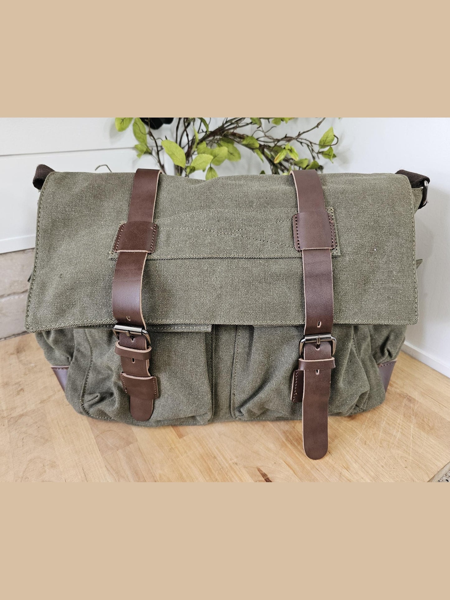 Messenger Bag  4 Colors Canvas / Leather GBMG8168
