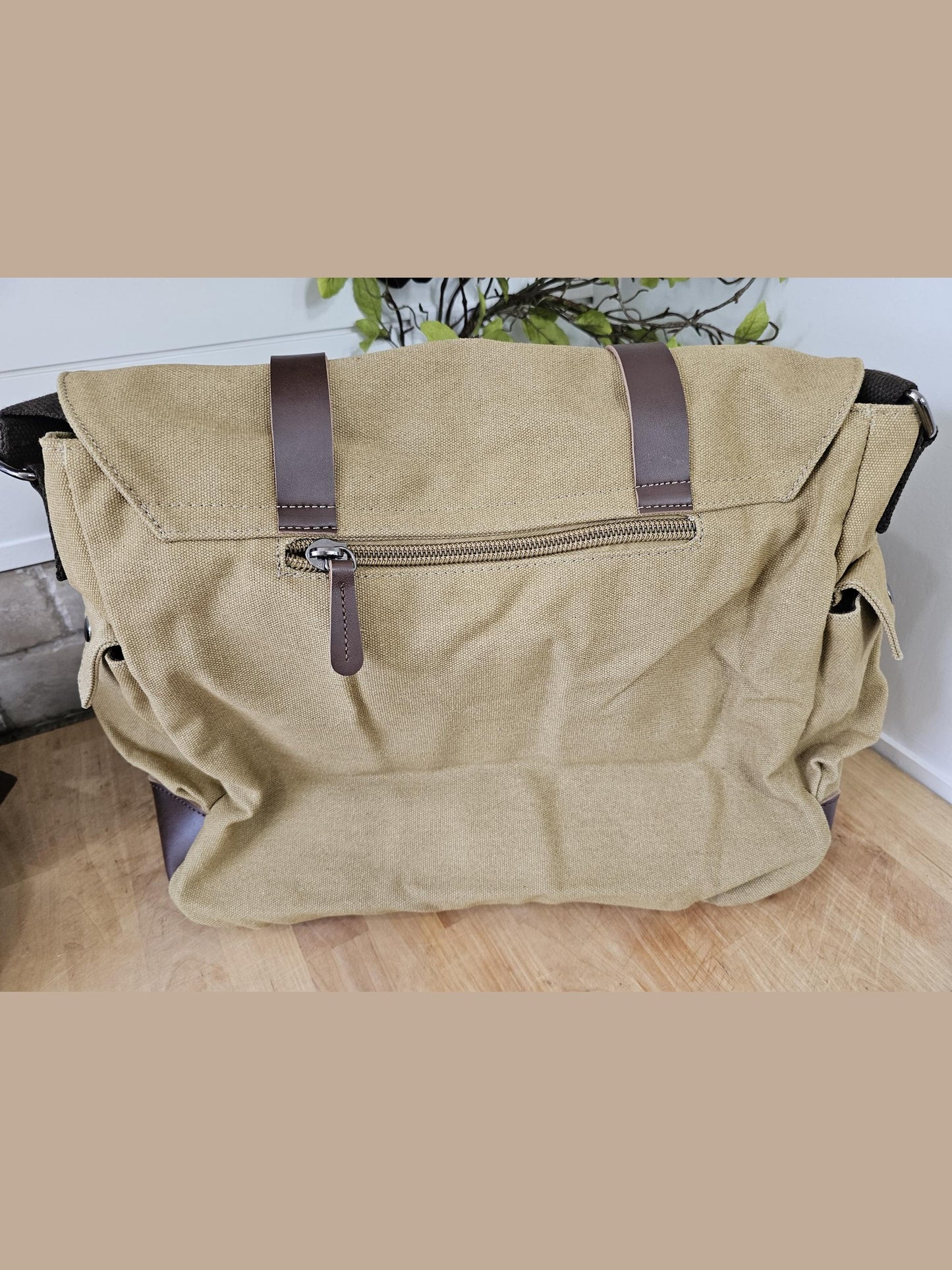Messenger Bag  4 Colors Canvas / Leather GBMG8168