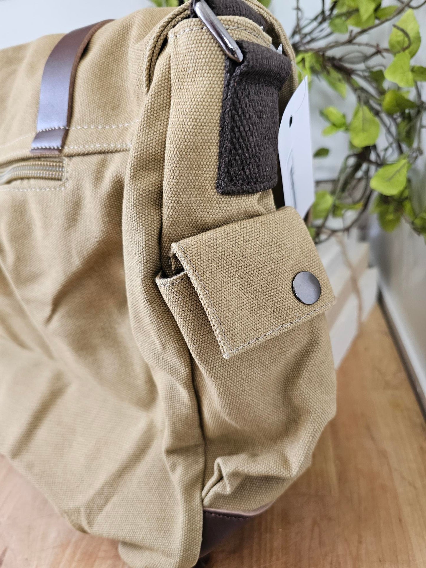 Messenger Bag  4 Colors Canvas / Leather GBMG8168