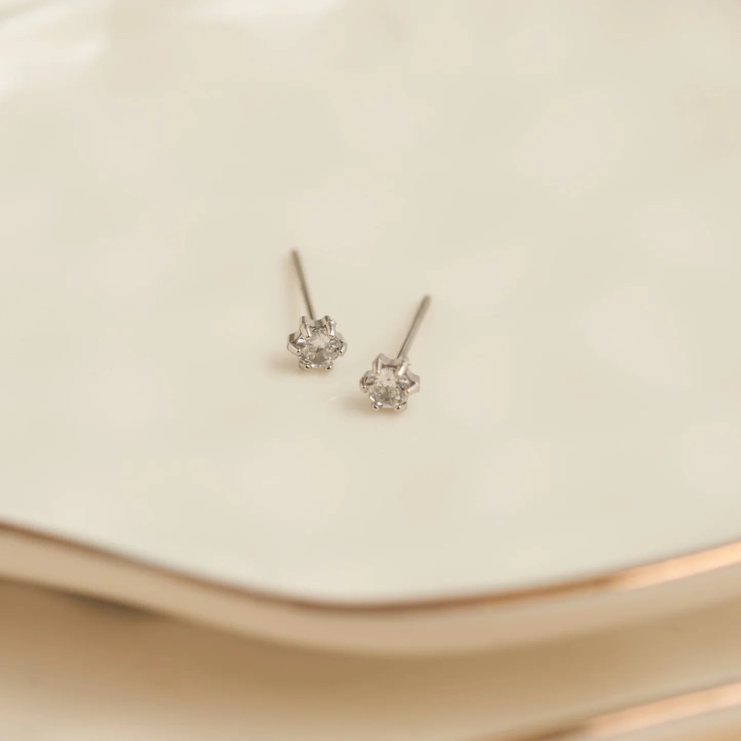 Earring Zirconia Stud Silver 3mm Round Waterproof Women's 10702