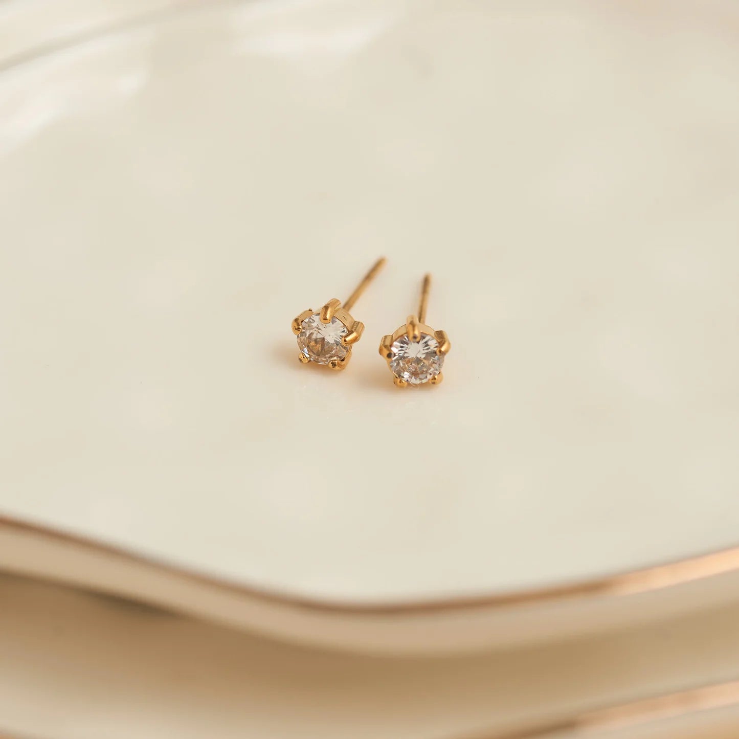 Earring Zirconia Stud Gold 4mm Round Waterproof Women's 10703
