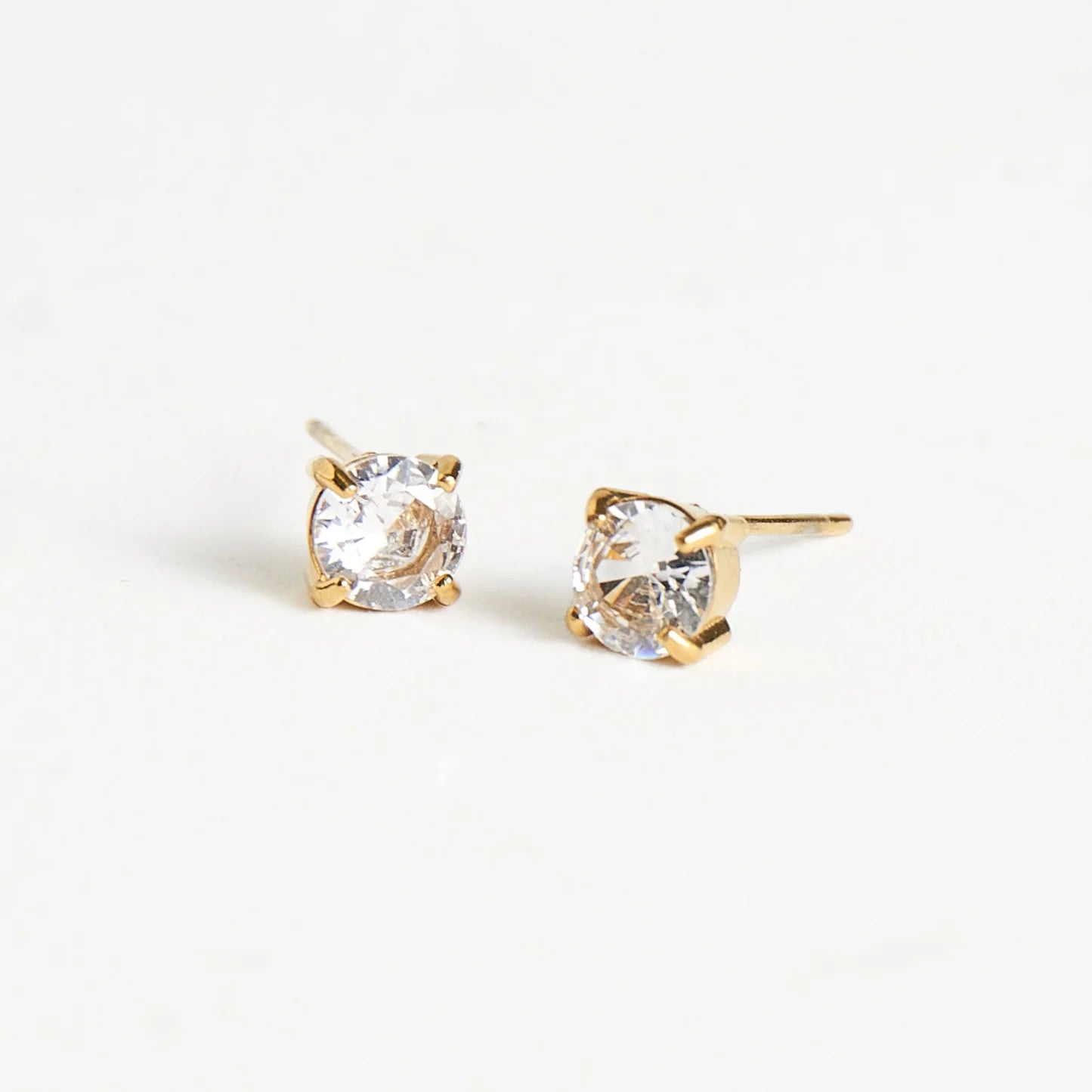 Earring Zirconia Stud Gold 5mm Round Waterproof Women's 1070