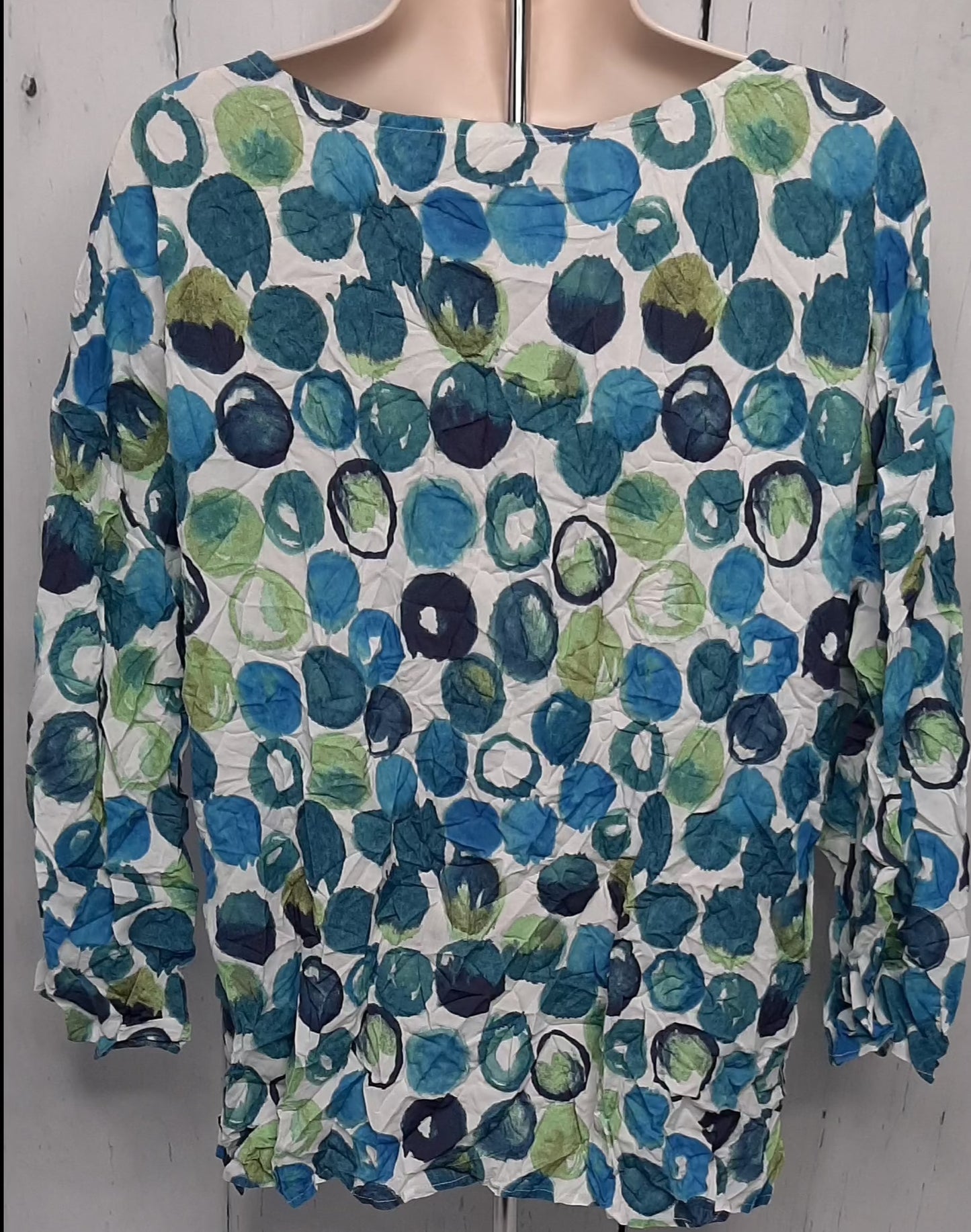 Womens Top - Crinkle fabric - 3/4 sleeve - blues & green - small 