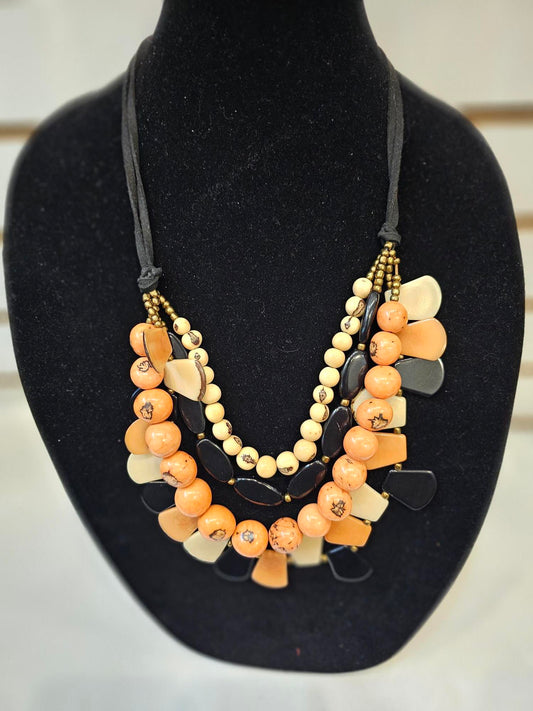 Tagua Necklace - SC415_IV_ME_ON - Black / Peach / Cream 