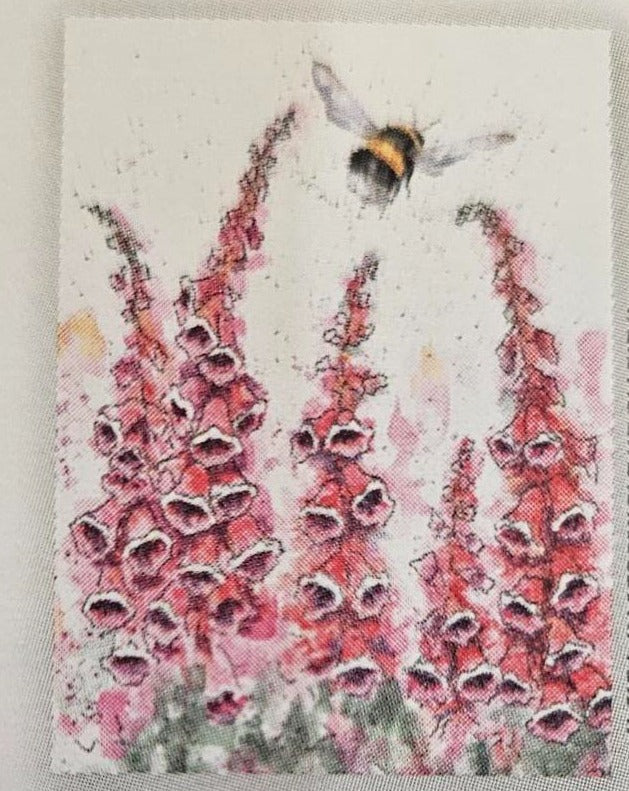 Card  ACS151  A Cottage Garden Bee 