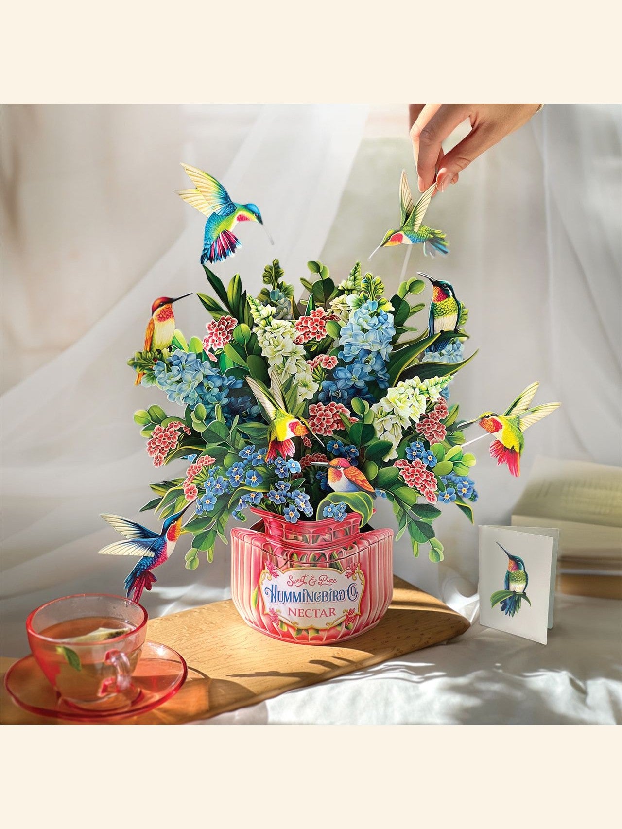 Flower's Boutique Paper Cards  Pop Up Hummingbird Oasis 3741