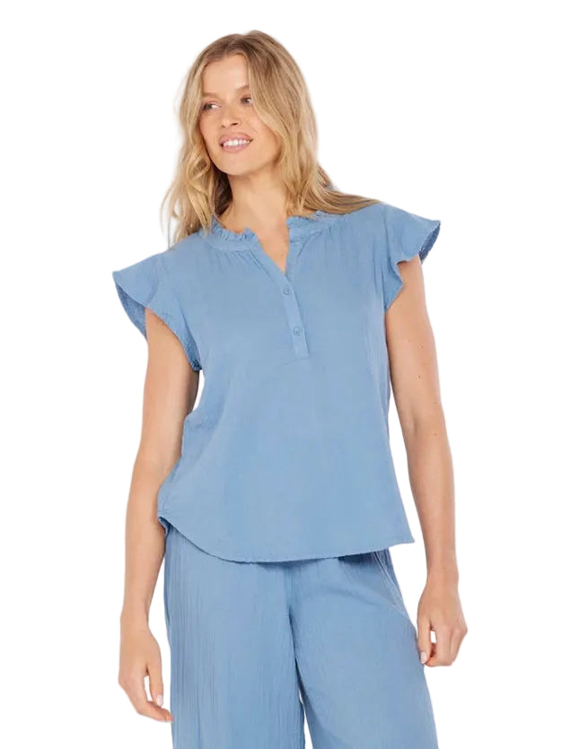 Mododoc-Blouse Pullover Henley 2 Button Misty Denim Ruffle Neck Curved Hem 1/4 Sleeve 41g-L0178