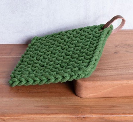 Pot Holder Green Crocheted With Leather Strap 8x8" PDJD012