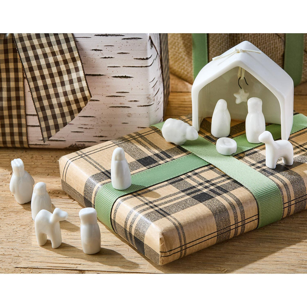 Miniature Nativity Set&nbsp; 11Pc In Gift BoxE1548