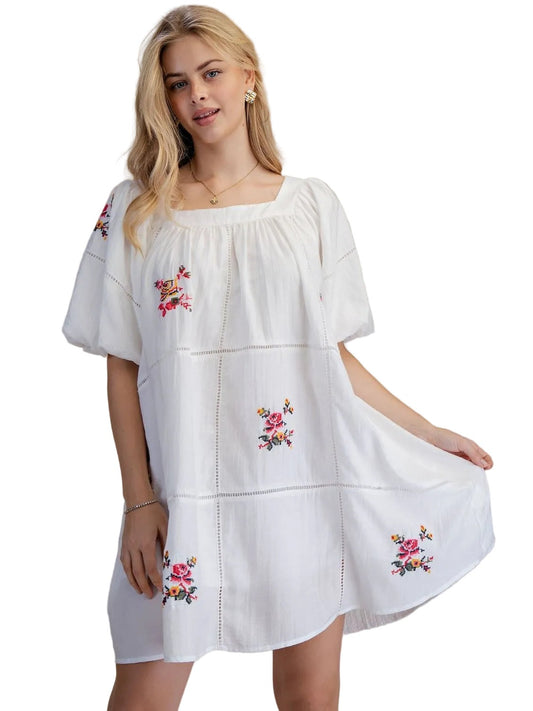 Dress Pullover&nbsp; White Emboidered Floral&nbsp; &nbsp;Bubble Sleeve 2 Pocket&nbsp; &nbsp;Women's&nbsp; ED28548
