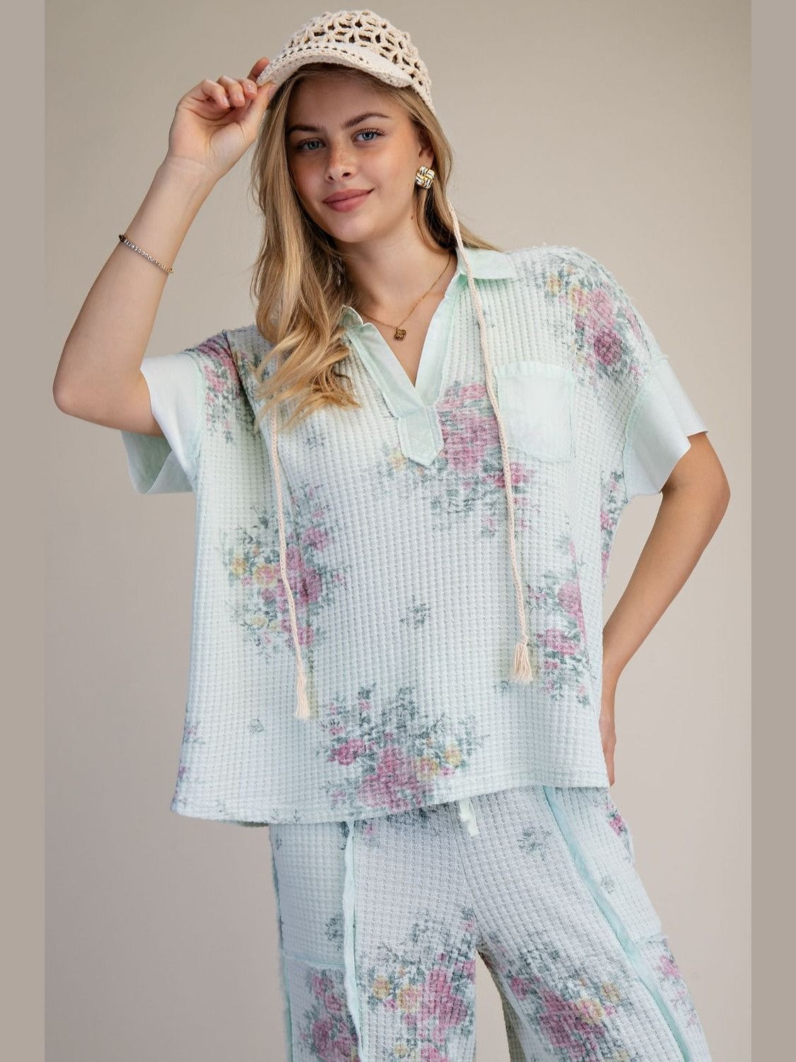 Top Mint 1/4 Sleeve Floral 1 Pocket Waffle Knit   Women's  ET71903M