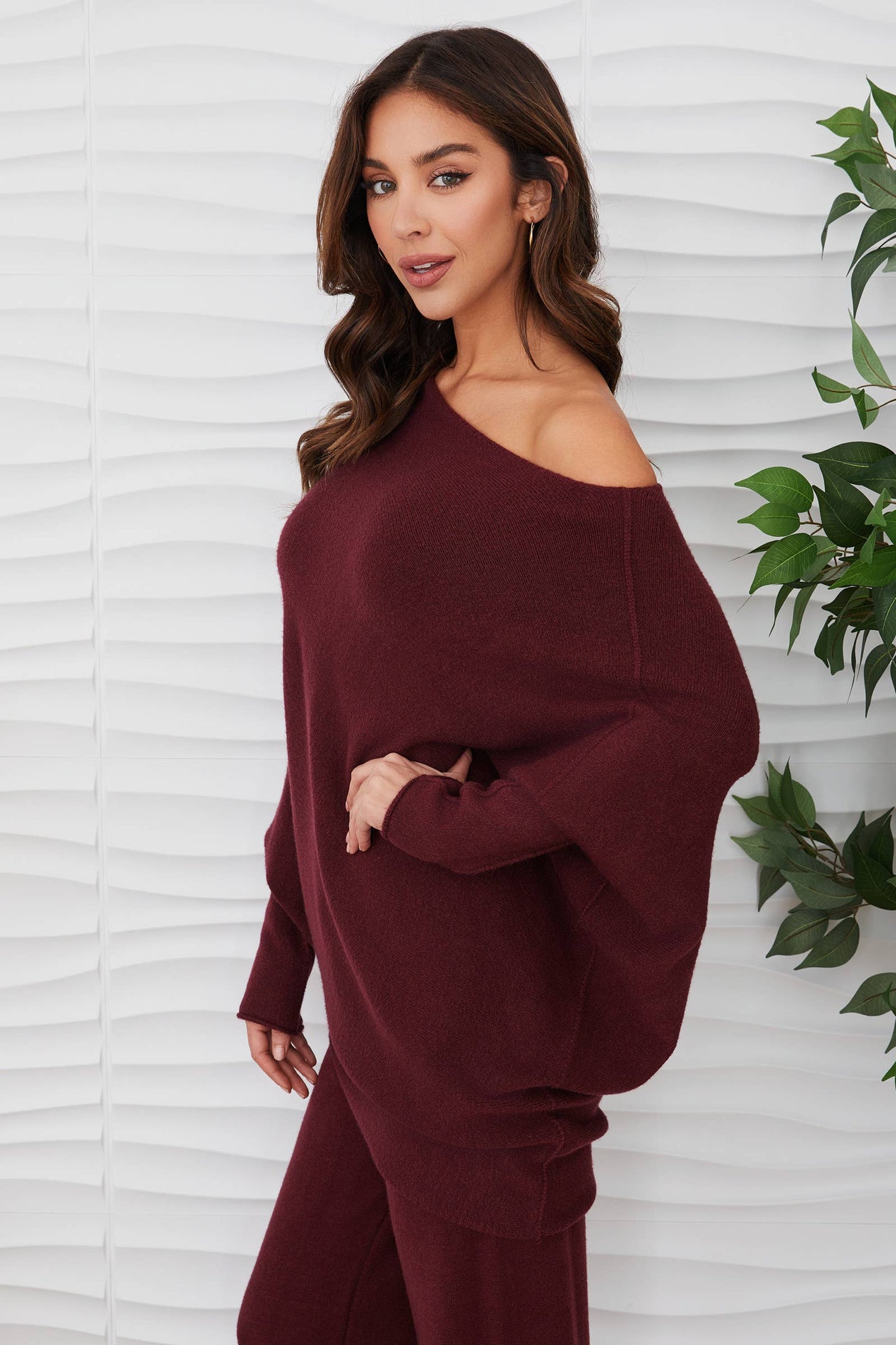 MILIO- Sweater Asymmetrical Wine Knit Ultra Soft 330105