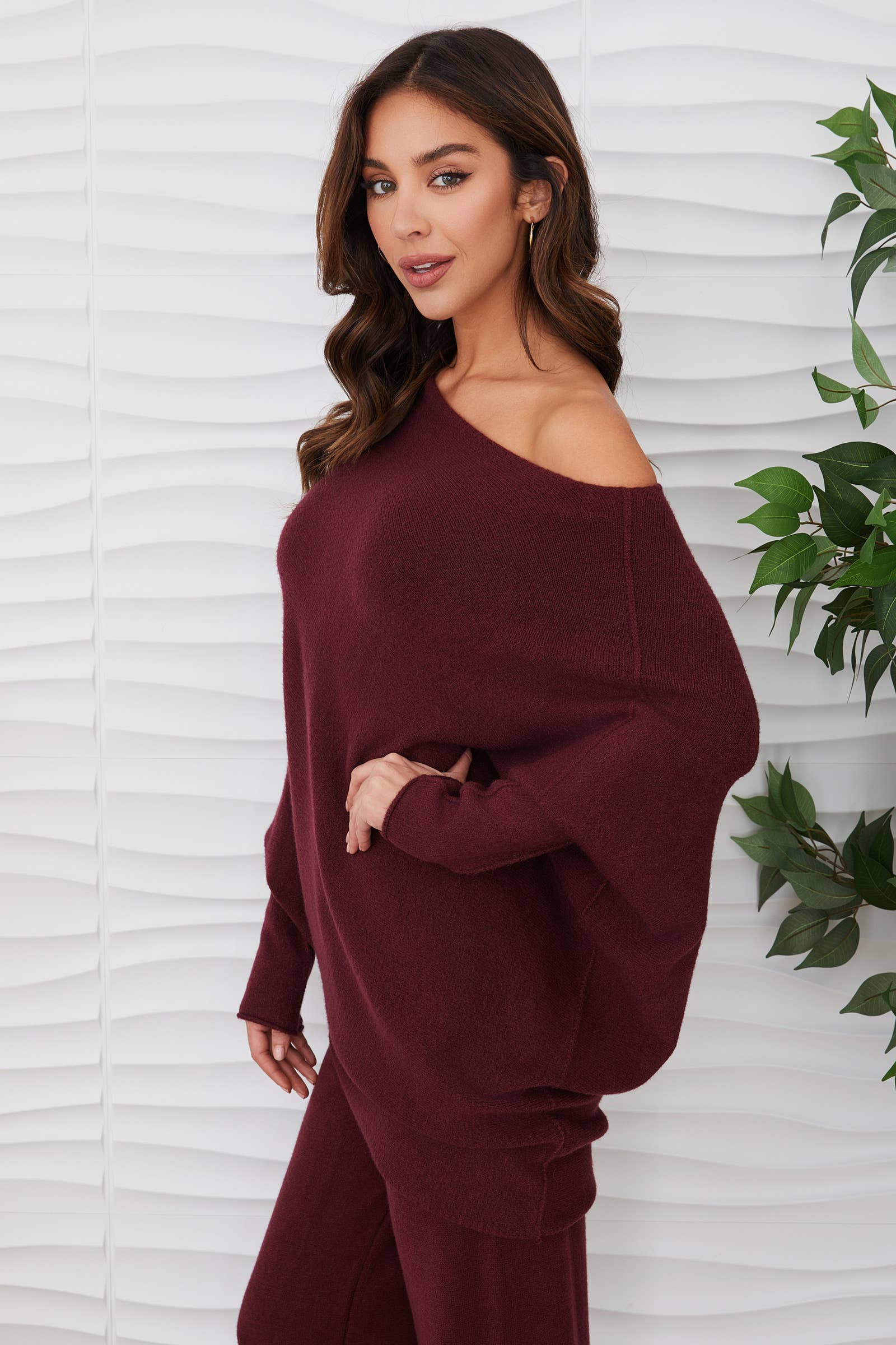MILIO- Sweater Asymmetrical Wine Knit Ultra Soft 330105