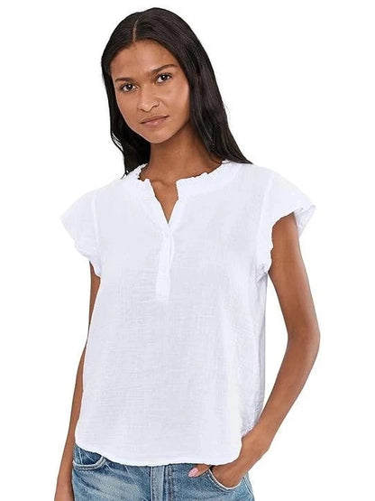 Blouse Pullover 2 Button White Ruffle Neck Curved Hem 1/4 Sleeve 41g-L0178