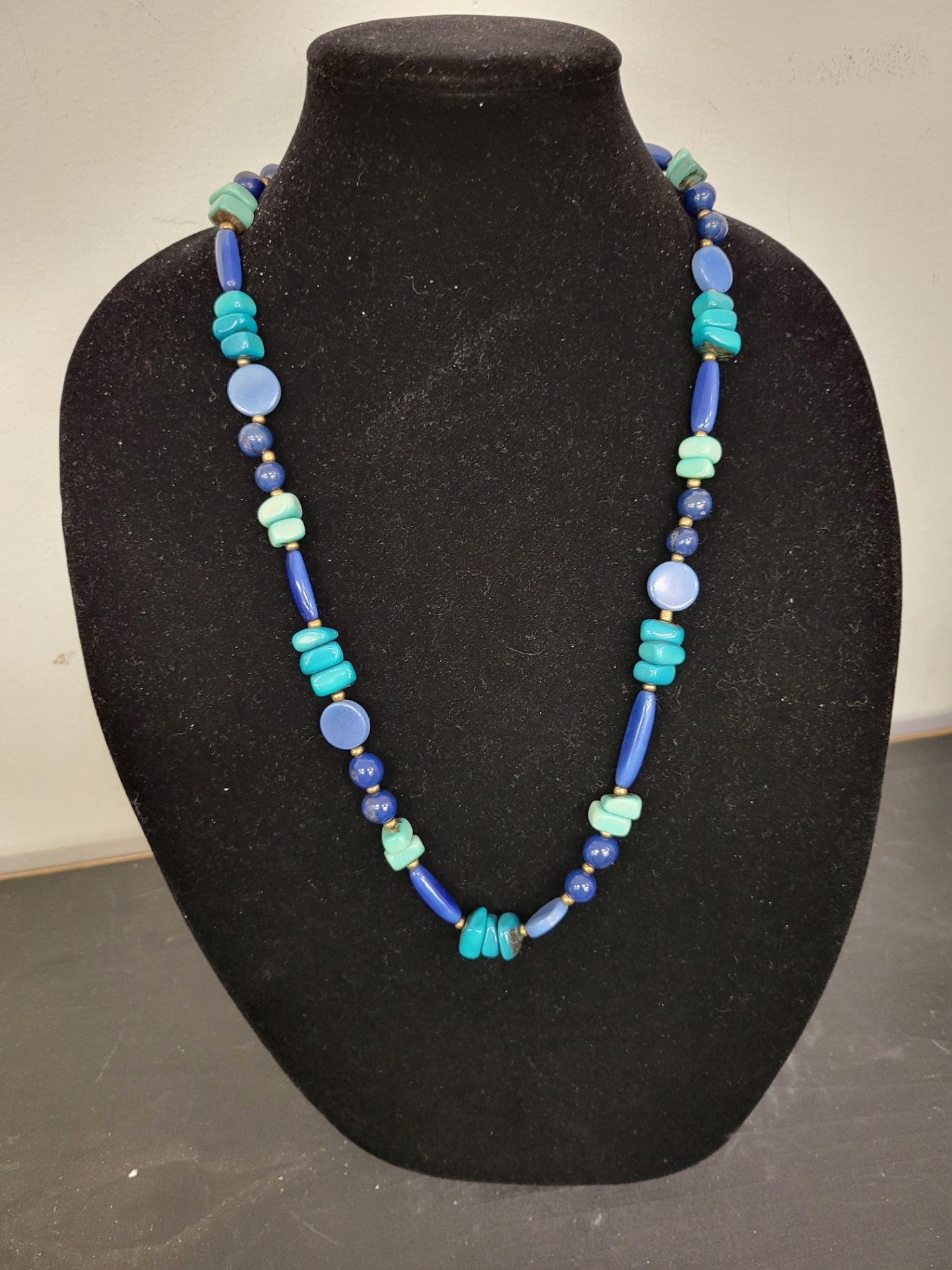 Tagua Necklace - LC1613 -AZ-BB-TQ - Blue/ teal/  mint 