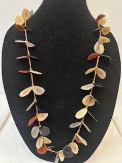 Tague Necklace _ SC41-CH - Neutrals 